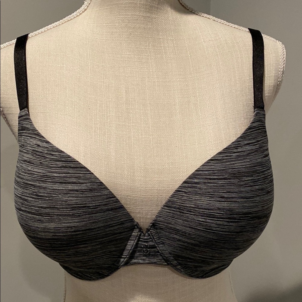 Victoria’s Secret PINK Uplift Semi Demi Bra Size: 34DDD